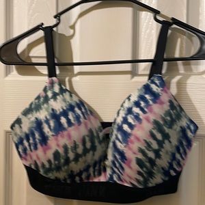 PINK by Victoria’s Secret Wear Everywhere Wireless Push-up. Size 36DD